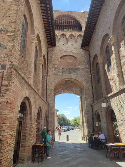 San Gimignano Porta San Giovanni