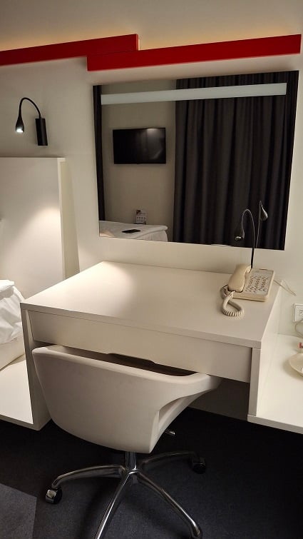 Review Holiday Inn Vilnius bureau